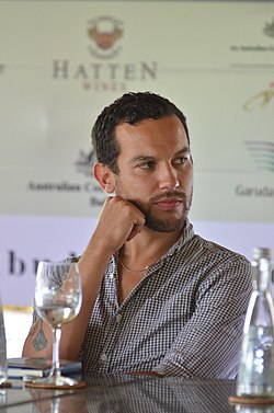 Justin Torres นักเขียนรางวัล National Book Award ผู้ถ่ายทอดอัตลักษณ์และความทรงจำ