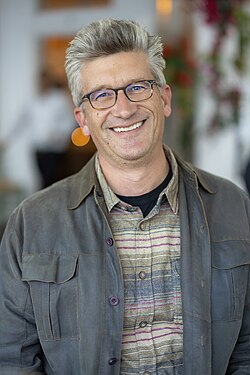 David M. Wehner ผู้กุมบังเหียนกลยุทธ์แห่ง Meta Platforms