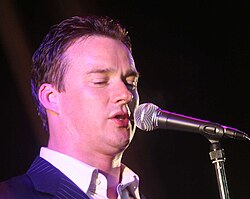 Russell Watson เส้นทางชีวิตจากคนงานโรงงานสู่ 'The People's Tenor' ระดับโลก