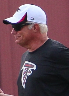 Mike Smith เส้นทางชีวิตจากนักกีฬาอาชีพสู่โค้ชระดับตำนานของ NFL