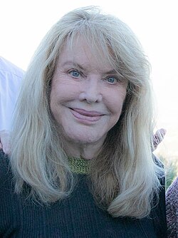 Kelly Lange ผู้บุกเบิกหญิงแกร่งแห่งวงการข่าวลอสแอนเจลิส
