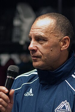 Carl Valentine ตำนานกองหน้าผู้สร้างประวัติศาสตร์ให้วงการฟุตบอลแคนาดา