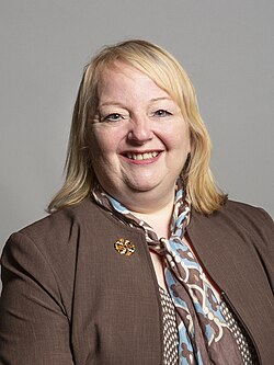 Anne McLaughlin เส้นทางชีวิตและการเมืองของนักการเมืองหญิงผู้มุ่งมั่นแห่งพรรค SNP