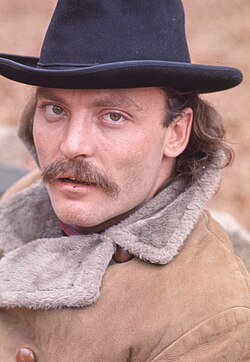 Stacy Keach ตำนานนักแสดงผู้มากความสามารถจากเวทีละครสู่จอเงิน