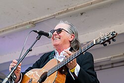 Dougie MacLean ศิลปินผู้สร้างสรรค์บทเพลงอมตะแห่งสกอตแลนด์
