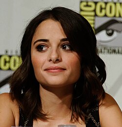Stephanie Leonidas นักแสดงสาวมากความสามารถผู้โดดเด่นในโลกภาพยนตร์และซีรีส์