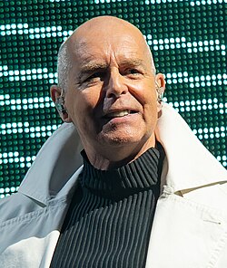 Tennant performing with Pet Shop Boys in 2022