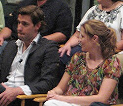 Jenna Fischer เส้นทางชีวิตจากพนักงานต้อนรับสู่ดาวเด่นแห่ง The Office
