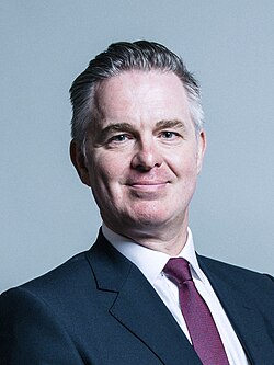 Colin Clark นักการเมืองชาวสกอตแลนด์และเส้นทางบนถนนการเมือง