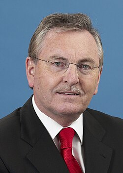 Hans-Joachim Hacker นักการเมืองผู้มีบทบาทสำคัญในช่วงการรวมชาติเยอรมนี