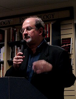 Salman Rushdie นักเขียนผู้ท้าทายพรมแดนวรรณกรรมและเสรีภาพในการพูด