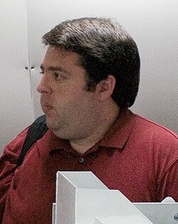 Robert Zane Pearlman ผู้เชี่ยวชาญด้านประวัติศาสตร์อวกาศและผู้ก่อตั้ง collectSPACE