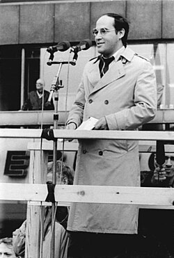 Gregor Gysi นักการเมืองผู้ทรงอิทธิพลและบทบาทสำคัญในการเปลี่ยนผ่านของเยอรมนี