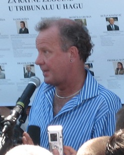 Ed Vulliamy นักข่าวสงครามผู้กล้าหาญและผู้บันทึกประวัติศาสตร์โลก