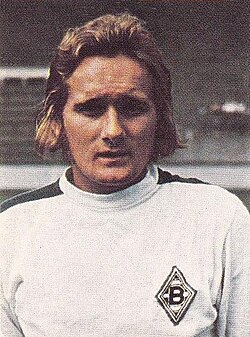 Allan Simonsen ตำนานกองหน้าชาวเดนมาร์กผู้สร้างประวัติศาสตร์บนเวทีระดับโลก