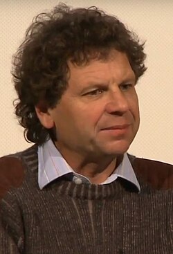 Simon McKeon ผู้นำรอบด้านจากแวดวงกฎหมาย ธุรกิจ และการศึกษาของออสเตรเลีย