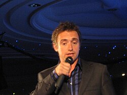 Richard Hammond เส้นทางชีวิตจากพิธีกรสายซิ่งสู่เจ้าของเวิร์กชอปบูรณะรถคลาสสิก