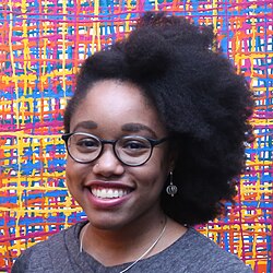 Aisha Harris นักเขียนและผู้ดำเนินรายการพอดแคสต์ผู้ทรงอิทธิพลแห่งยุค