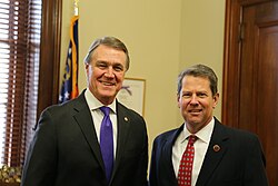 Brian Kemp เส้นทางชีวิตและการเมืองของเจ้าเมืองรัฐจอร์เจีย