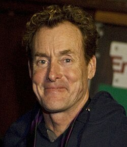 John C. McGinley เส้นทางชีวิตนักแสดงมากฝีมือจากบทบาท Dr. Cox สู่การเป็นกระบอกเสียงเพื่อสังคม
