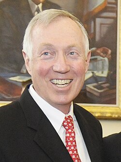 Jerry York ตำนานโค้ชฮอกกี้น้ำแข็งผู้สร้างประวัติศาสตร์ชัยชนะสูงสุดใน NCAA