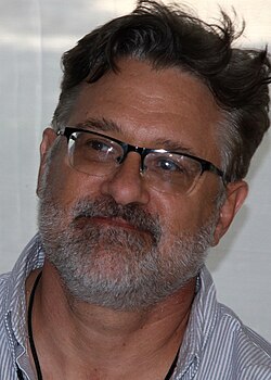 Michael Fry นักวาดการ์ตูนและผู้สร้างสรรค์ผลงานระดับโลก