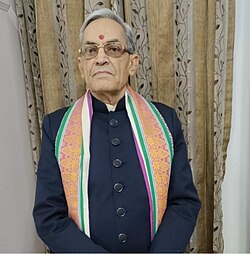 Vishwamurti Shastri ปราชญ์ภาษาสันสกฤตผู้ทรงคุณวุฒิและเจ้าของรางวัล Padma Shri