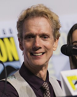 Doug Jones ยอดนักแสดงผู้ชุบชีวิตสัตว์ประหลาดและตัวละครเหนือจินตนาการ