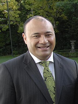 Sam Lotu-Iiga เส้นทางชีวิตจากนักกฎหมายสู่รัฐมนตรีผู้ทรงอิทธิพลของนิวซีแลนด์