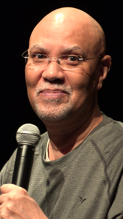 Warrington Hudlin ผู้ผลักดันวงการภาพยนตร์และศิลปะการต่อสู้