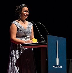Amal El-Mohtar นักเขียนนิยายไซไฟและแฟนตาซีระดับโลกผู้กวาดรางวัล Hugo และ Nebula
