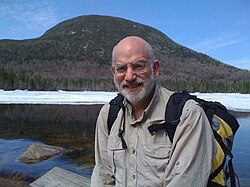 Gregory Chaitin อัจฉริยะผู้บุกเบิกทฤษฎีข้อมูลเชิงอัลกอริทึมและปริศนาแห่งความสุ่ม
