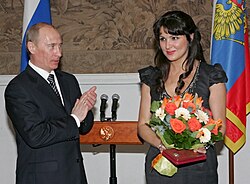 Anna Netrebko เส้นทางชีวิตและเสียงร้องระดับโลกของซูเปอร์สตาร์โอเปร่า