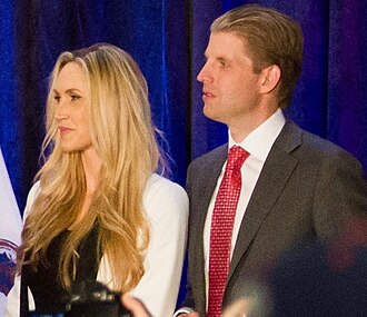 Lara Trump เส้นทางชีวิตจากเบื้องหลังสื่อสู่บทบาทผู้นำการเมืองสหรัฐฯ