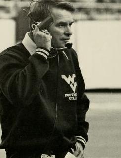 Don Nehlen ตำนานโค้ชผู้สร้างประวัติศาสตร์ให้วงการอเมริกันฟุตบอลมหาวิทยาลัย