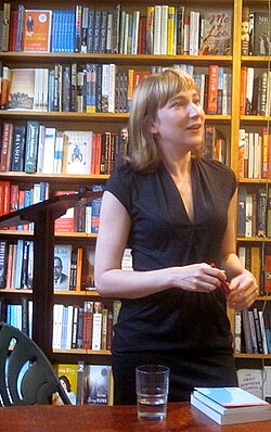 Sheila Heti นักเขียนร่วมสมัยผู้ท้าทายขอบเขตระหว่างเรื่องจริงและเรื่องแต่ง