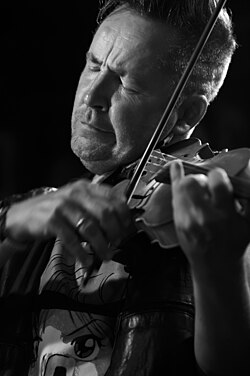Nigel Kennedy นักไวโอลินอัจฉริยะผู้ทลายกำแพงดนตรีคลาสสิก