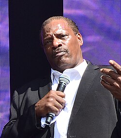 O'Neal performing in 2014