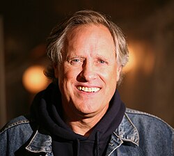 Tom Chapin ศิลปินโฟล์กและผู้สร้างสรรค์ดนตรีสำหรับเด็กระดับตำนาน