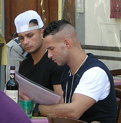 Pauly D เส้นทางชีวิตจากดีเจท้องถิ่นสู่ซุปเปอร์สตาร์รายการเรียลลิตี้ระดับโลก
