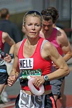 Nell McAndrew จากนางแบบชื่อดังสู่ยอดนักวิ่งมาราธอนและผู้เชี่ยวชาญด้านฟิตเนส