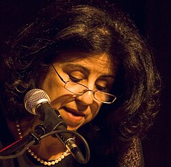 Ahdaf Soueif นักเขียนหญิงผู้ทรงอิทธิพลและกระบอกเสียงแห่งอียิปต์
