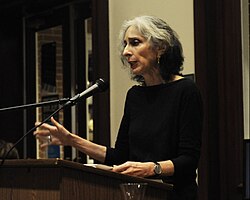 Deborah Eisenberg นักเขียนเรื่องสั้นระดับปรมาจารย์ผู้ถ่ายทอดความซับซ้อนของมนุษย์