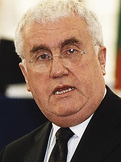 Dick Roche นักการเมืองผู้ทรงอิทธิพลแห่งไอร์แลนด์และบทบาทในเวทีสหภาพยุโรป