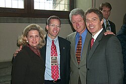 Carolyn Maloney นักการเมืองหญิงผู้ทรงอิทธิพลและผู้สร้างประวัติศาสตร์ในสภาคองเกรสสหรัฐฯ