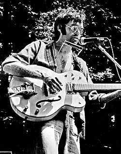 Neil Young ตำนานศิลปินผู้ทรงอิทธิพลและบิดาแห่งดนตรี Grunge