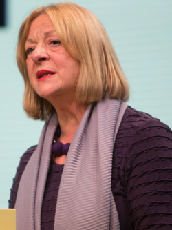 Linda Fabiani นักการเมืองหญิงผู้ทรงอิทธิพลแห่งพรรค SNP และรัฐสภาสกอตแลนด์