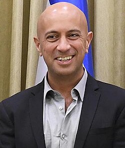 Avi Issacharoff นักข่าวผู้เชี่ยวชาญกิจการปาเลสไตน์และผู้สร้างซีรีส์ Fauda