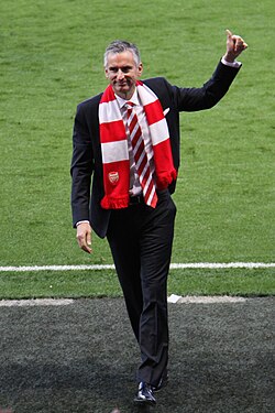 Alan Smith ตำนานกองหน้าปืนใหญ่และเสียงพากย์ระดับโลก