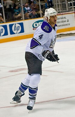 Rob Blake ตำนานกองหลังผู้ยิ่งใหญ่แห่ง NHL และเส้นทางสู่หอเกียรติยศ